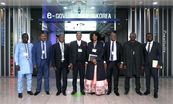 A visit of ministerial delegation from Cameroon