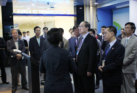 A visit of Deputy Prime Minister from Vietnam