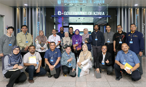 A visit of delegation from Malaysia