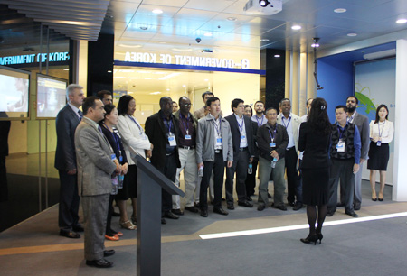 A visit of participants of <2014 Global ICT Leadership Program>